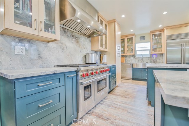 717 Ultimo Avenue, Long Beach CA: https://media.crmls.org/medias/fe53163f-061a-4099-9cc2-e67d6f724260.jpg