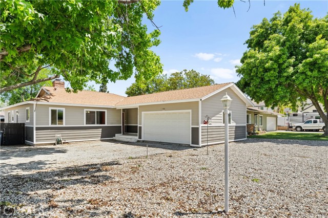4620 East Charlton Avenue, Hemet CA: https://media.crmls.org/medias/fe532e2a-0a4c-4a43-8338-be2f130115d0.jpg