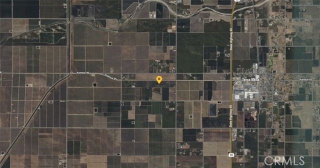 2 Terra Bella,  CA: https://media.crmls.org/medias/fe53ca18-1df2-46c4-b133-9efb9fee4b32.jpg