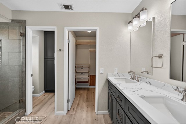 Image 41 of 68 For 22425 Shore View Court