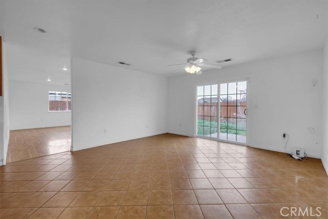 Detail Gallery Image 4 of 27 For 1644 3rd Ave, Olivehurst,  CA 95961 - 3 Beds | 2 Baths