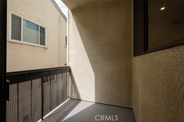 Detail Gallery Image 26 of 40 For 1305 N Columbus Ave #112,  Glendale,  CA 91202 - 2 Beds | 2 Baths