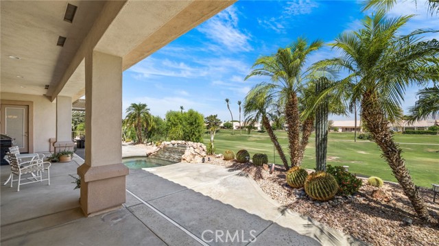 Detail Gallery Image 34 of 48 For 39305 Fernwood Glen Ct, Palm Desert,  CA 92211 - 3 Beds | 3 Baths