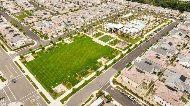 271 Huckleberry, Lake Forest CA: https://media.crmls.org/medias/fe553f12-ae25-4545-b218-6df04636ec96.jpg