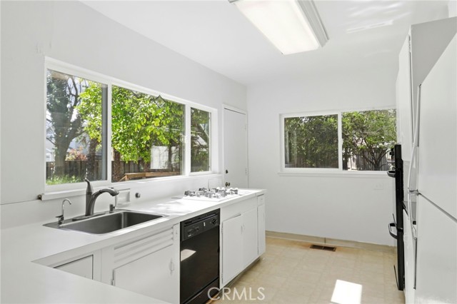 Detail Gallery Image 16 of 54 For 1500 W San Tomas Aquino Rd, Campbell,  CA 95008 - 4 Beds | 2 Baths