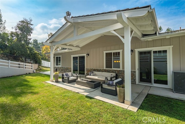 26010 Rolling Hills Road, Rolling Hills Estates, California 90274, 4 Bedrooms Bedrooms, ,4 BathroomsBathrooms,Residential,Sold,Rolling Hills,PV22014791