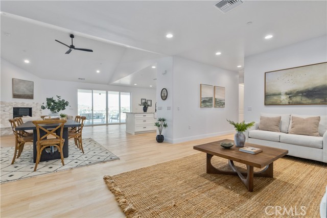 Detail Gallery Image 5 of 64 For 13165 N Bluffs Ct, San Miguel,  CA 93451 - 4 Beds | 2/1 Baths