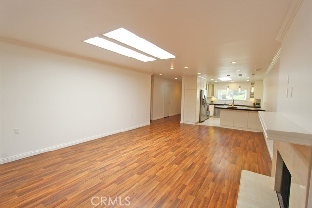 5385 Paseo Del Lago W, Laguna Woods CA: https://media.crmls.org/medias/fe561182-a8c7-4b60-af45-b5bb5278e7d4.jpg