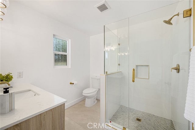 Detail Gallery Image 14 of 28 For 2306 Carfax, Long Beach,  CA 90815 - 3 Beds | 2 Baths