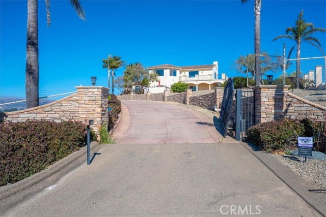 1685 Scenic View Way, Nipomo CA: https://media.crmls.org/medias/fe568766-175e-4579-ac8b-527eddc49581.jpg