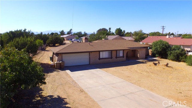 Detail Gallery Image 8 of 28 For 17550 Aspen St, Hesperia,  CA 92345 - 3 Beds | 2 Baths