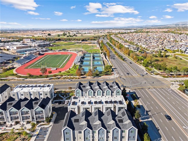 398 Merit, Irvine CA: https://media.crmls.org/medias/fe578f05-f252-4b9b-aeda-16c6259a5697.jpg