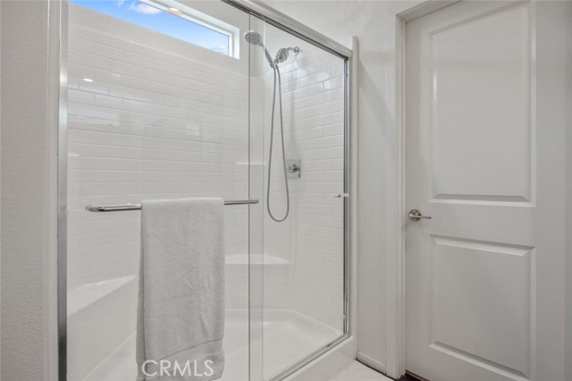 18147 Jupiter Lane, Saugus CA: https://media.crmls.org/medias/fe58e487-8624-41b1-989d-c20c273885c3.jpg