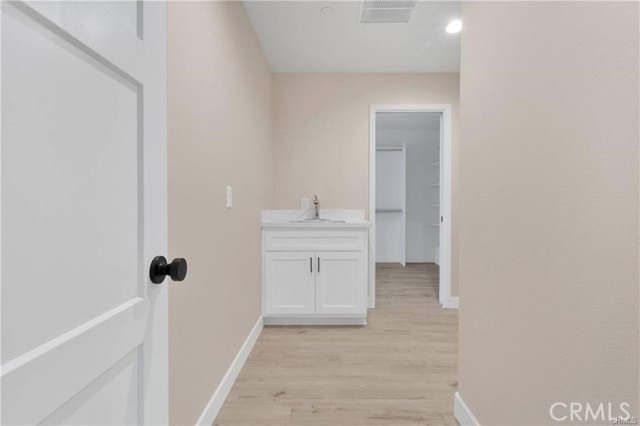 22530 Houston Street, Apple Valley CA: https://media.crmls.org/medias/fe58e767-d83a-49c7-960c-d75bd7447ee4.jpg