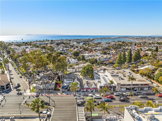 Detail Gallery Image 35 of 38 For 2741 Bungalow Pl, Corona Del Mar,  CA 92625 - 2 Beds | 2 Baths