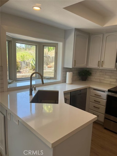 Detail Gallery Image 8 of 43 For 6401 E Nohl Ranch Rd #78,  Anaheim,  CA 92807 - 4 Beds | 2/1 Baths