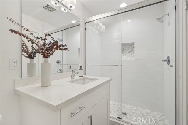 Detail Gallery Image 22 of 34 For 23228 Marigold Ave, Torrance,  CA 90502 - 4 Beds | 3/1 Baths