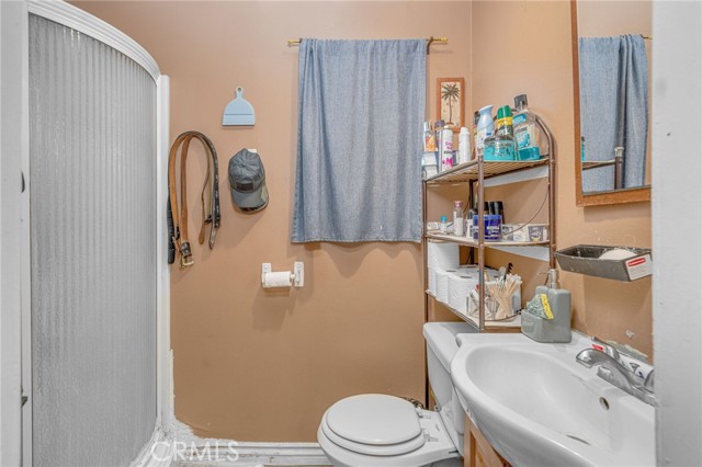 Detail Gallery Image 20 of 44 For 211 N Sloan Ave, Compton,  CA 90221 - 3 Beds | 2 Baths