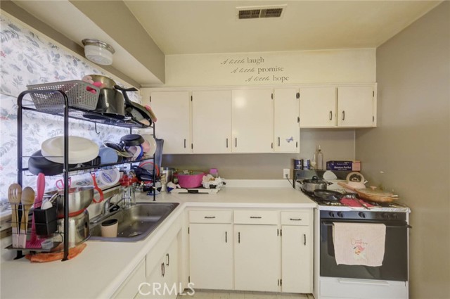 Detail Gallery Image 6 of 19 For 2250 Orchard Ln, Merced,  CA 95340 - 2 Beds | 1 Baths