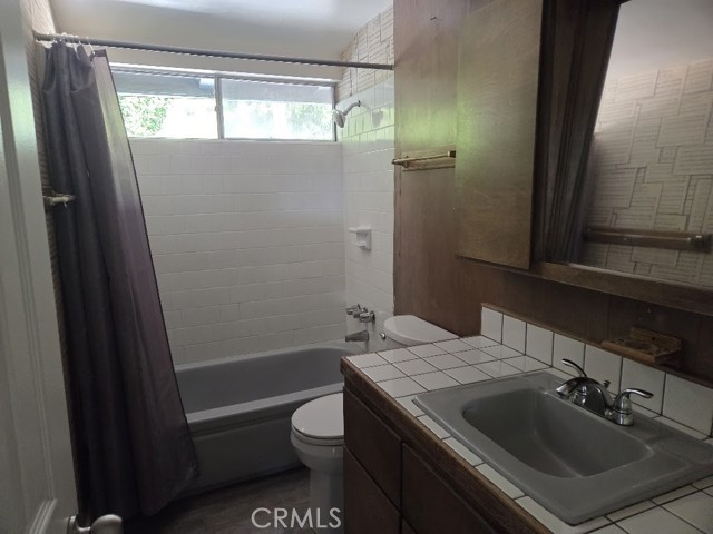 Detail Gallery Image 14 of 20 For 9336 Sophia, North Hills,  CA 91343 - 4 Beds | 2 Baths