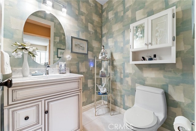 1522 Oakhill Court, Santa Ana CA: https://media.crmls.org/medias/fe5bf862-7c1b-432e-a650-7e2d9c04a6fa.jpg