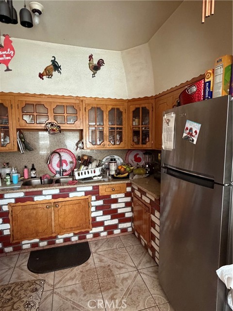 Detail Gallery Image 8 of 27 For 17312 Miller Ave, Fontana,  CA 92336 - 6 Beds | 6 Baths