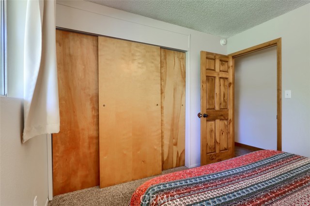 50986 Road 632, Oakhurst CA: https://media.crmls.org/medias/fe5c57a3-1062-40a1-b191-466f088bbbc2.jpg