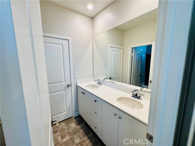 7457 Channel View Street, Chino CA: https://media.crmls.org/medias/fe5d6542-0d66-45cd-9e18-db50d2aea889.jpg
