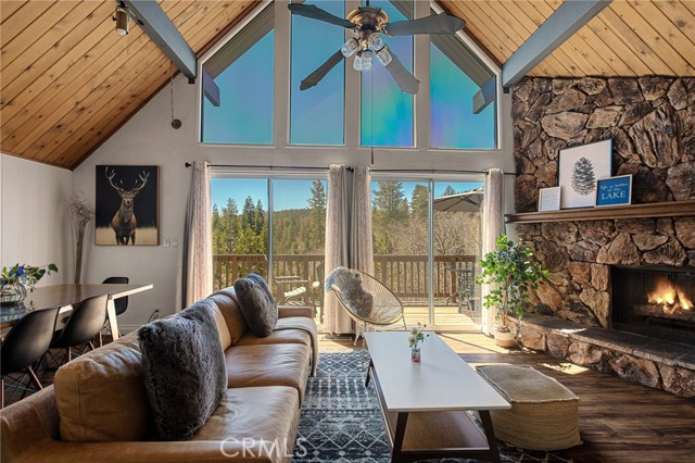 Detail Gallery Image 1 of 42 For 217 Old Toll Rd, Lake Arrowhead,  CA 92352 - 3 Beds | 2/1 Baths