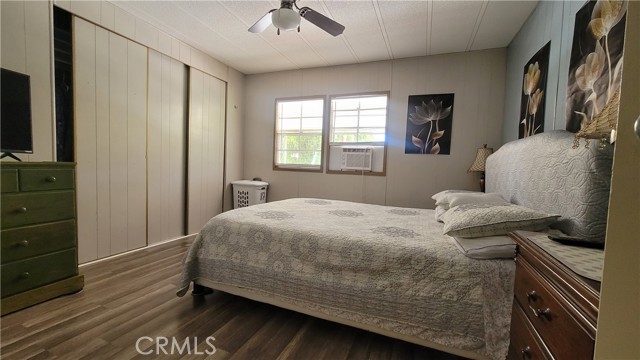 19817 Grand Avenue, Lake Elsinore CA: https://media.crmls.org/medias/fe5dff31-0f99-427b-9c10-bf74ebc6651a.jpg