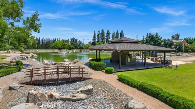 13715 E Nebraska Avenue, Kingsburg CA: https://media.crmls.org/medias/fe5e0e61-d2dc-496e-8422-0c0ce2efdbda.jpg
