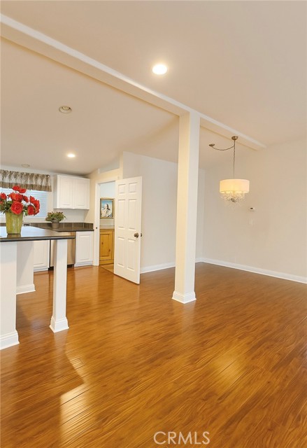 Detail Gallery Image 16 of 41 For 4382 Lahaina Dr, Huntington Beach,  CA 92649 - 3 Beds | 2 Baths