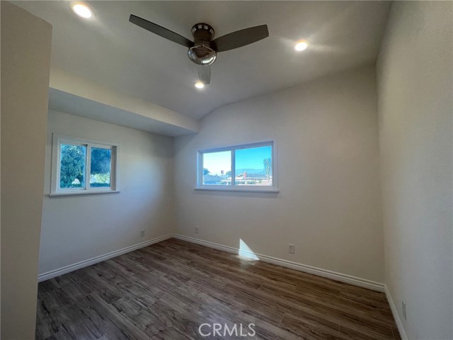 Detail Gallery Image 10 of 10 For 2228 Ridgeview, Corona,  CA 92882 - 3 Beds | 1/1 Baths