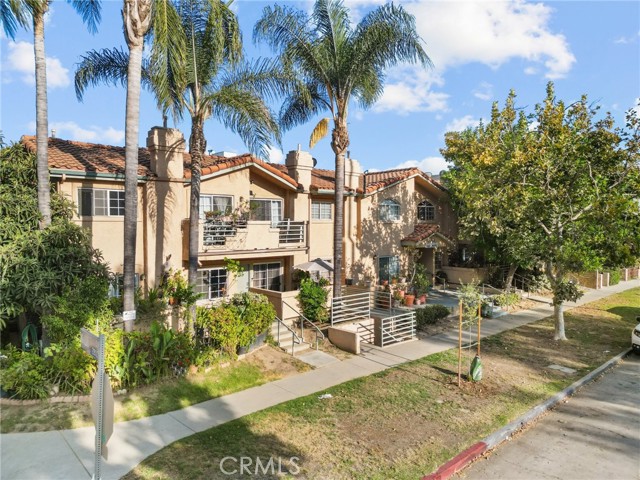 7050 Vassar Ave #13, Canoga Park, CA 91303