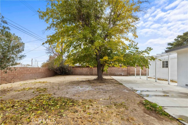 Detail Gallery Image 9 of 14 For 44268 Carolside Ave, Lancaster,  CA 93535 - 4 Beds | 3 Baths