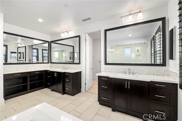 Detail Gallery Image 23 of 51 For 62 Holmes Pl, Tustin,  CA 92782 - 5 Beds | 4/1 Baths