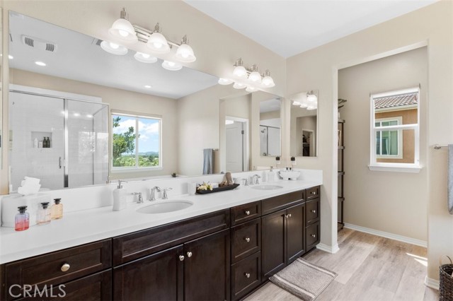35403 Laurel Tree Court, Winchester CA: https://media.crmls.org/medias/fe60e208-5779-42bd-974d-5b01f71e8164.jpg