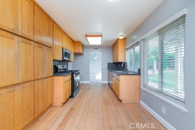 1135 Tierra Luna, Walnut CA: https://media.crmls.org/medias/fe611ac4-e8ba-47aa-8e6d-e4163b7103c0.jpg