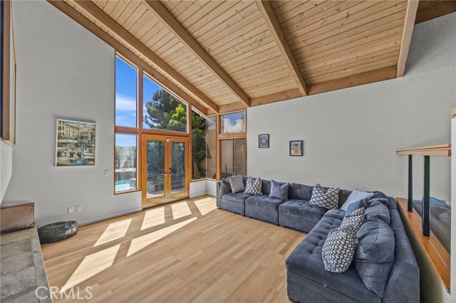 4 Woodhaven, Laguna Niguel CA: https://media.crmls.org/medias/fe61388e-6247-4323-8339-883d87f3dee5.jpg