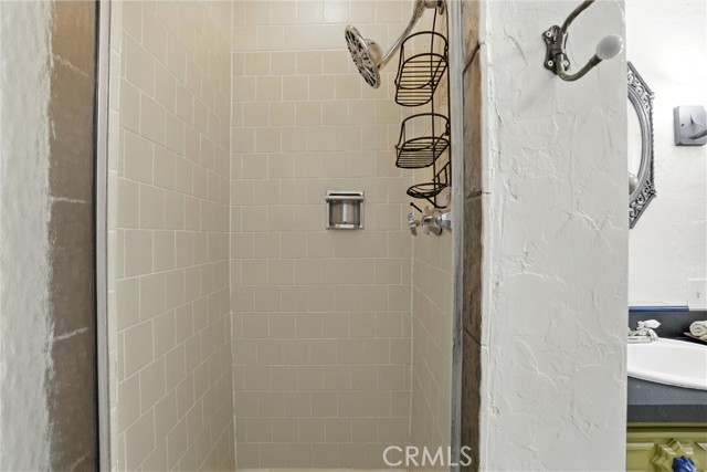 1215 S Patton Avenue, San Pedro CA: https://media.crmls.org/medias/fe615e96-4b6e-414f-af60-746a10e5231f.jpg