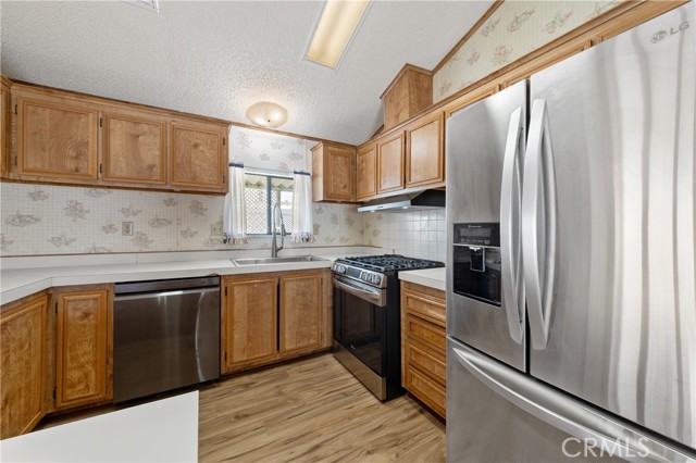 Detail Gallery Image 9 of 38 For 332 N Lyon Ave #58,  Hemet,  CA 92543 - 2 Beds | 2 Baths