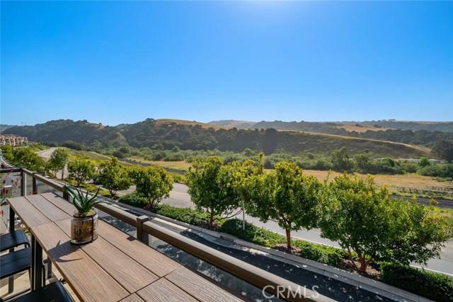 Detail Gallery Image 11 of 29 For 997 Canyon Lane, Pismo Beach,  CA 93449 - 3 Beds | 2 Baths