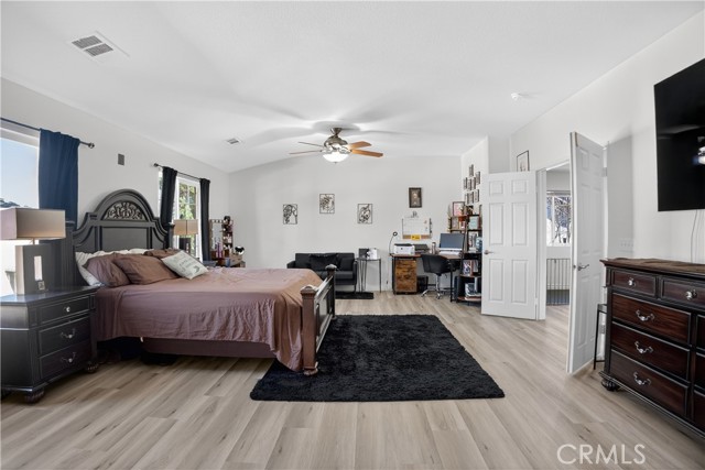 Detail Gallery Image 23 of 55 For 2301 Foxtail Dr, Palmdale,  CA 93551 - 5 Beds | 3 Baths