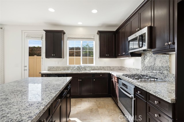 Detail Gallery Image 10 of 24 For 656 Huron Pl, Claremont,  CA 91711 - 3 Beds | 2/1 Baths