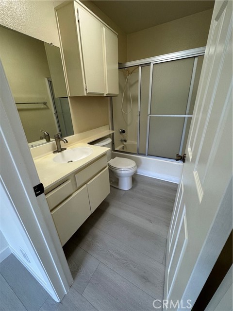 Detail Gallery Image 12 of 20 For 2616 Canada #308,  Glendale,  CA 91208 - 2 Beds | 2 Baths