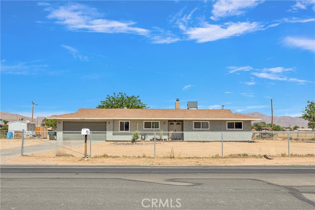 Detail Gallery Image 1 of 35 For 15445 Dale Evans, Apple Valley,  CA 92307 - 3 Beds | 2 Baths