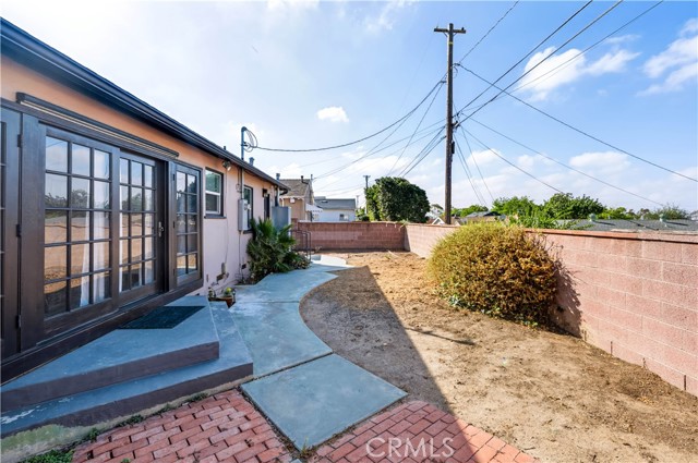 11619 Tarron Avenue photo 22