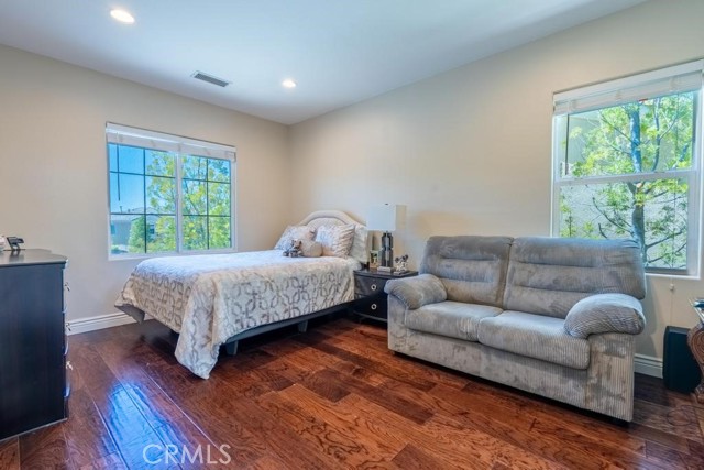 Detail Gallery Image 50 of 55 For 22019 Gold Canyon Dr, Saugus,  CA 91390 - 4 Beds | 2/2 Baths