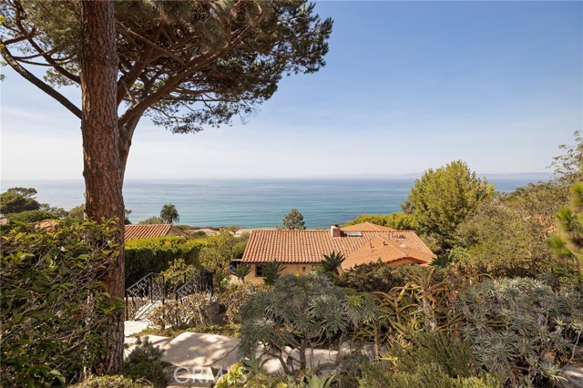 1020 Palos Verdes Drive, Palos Verdes Estates, California 90274, 4 Bedrooms Bedrooms, ,1 BathroomBathrooms,Residential,Sold,Palos Verdes,SB21217800