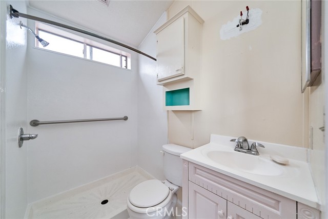 Detail Gallery Image 15 of 28 For 24100 Pennsylvania St #103,  Lomita,  CA 90717 - 2 Beds | 2 Baths